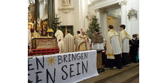 Aussendung der Sternsinger im Hohen Dom zu Fulda (Foto: Karl-Franz Thiede)